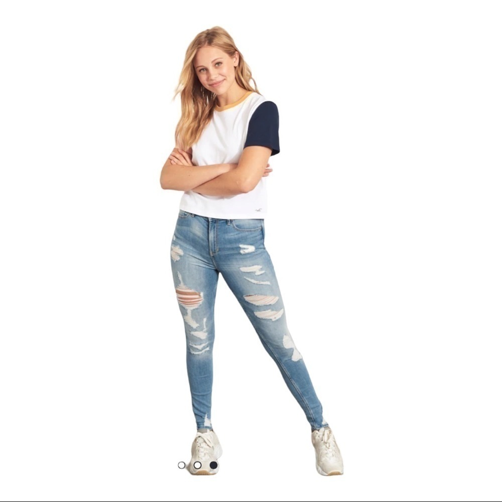 𝅺hollister high rise super skinny distressed jeans  SHORT